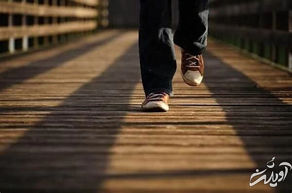 پنج ترفند فوقالعاده که حافظهتان را تقویت میکند به عقب راه بروید